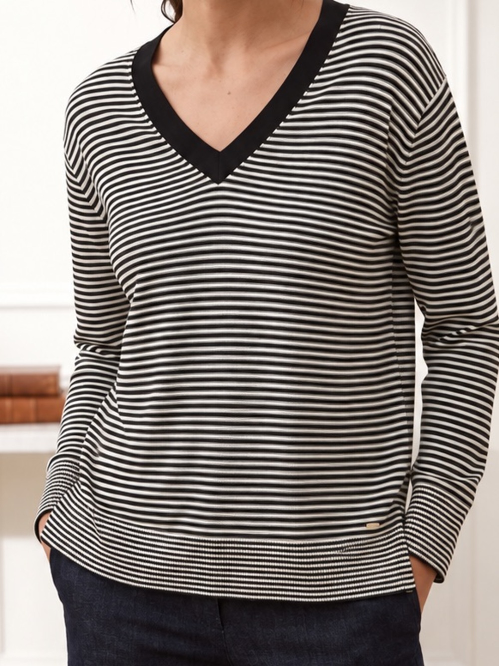 Tommy Hilfiger Breton Stripe V-Neck Sweater XL 100% Cotton Navy White